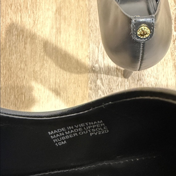 Michael Kors Size 10 Black Heels - Picture 9 of 12